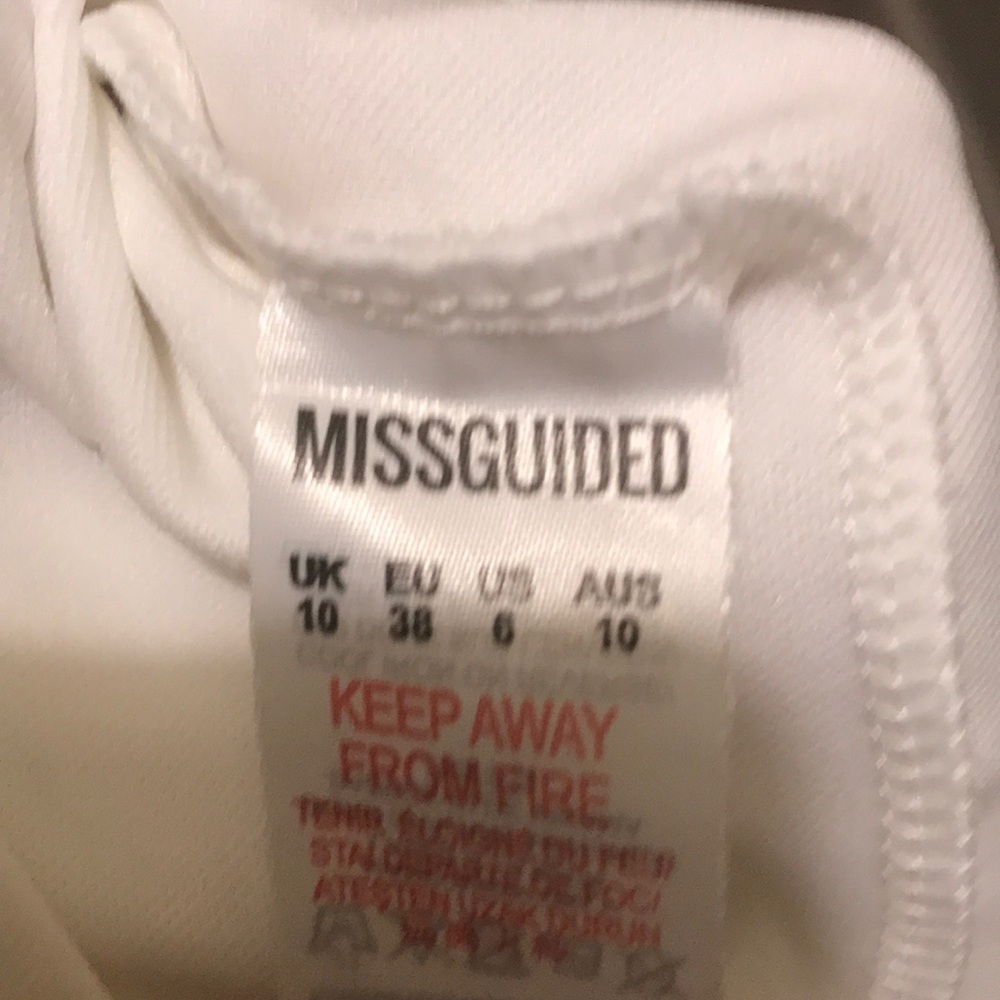 White Midi dress with gold zip - Picture 4 of 4